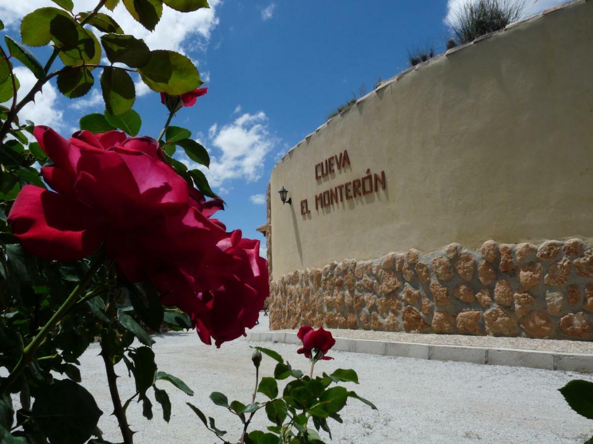 Cueva El Monteron Βίλα Cullar de Baza Εξωτερικό φωτογραφία